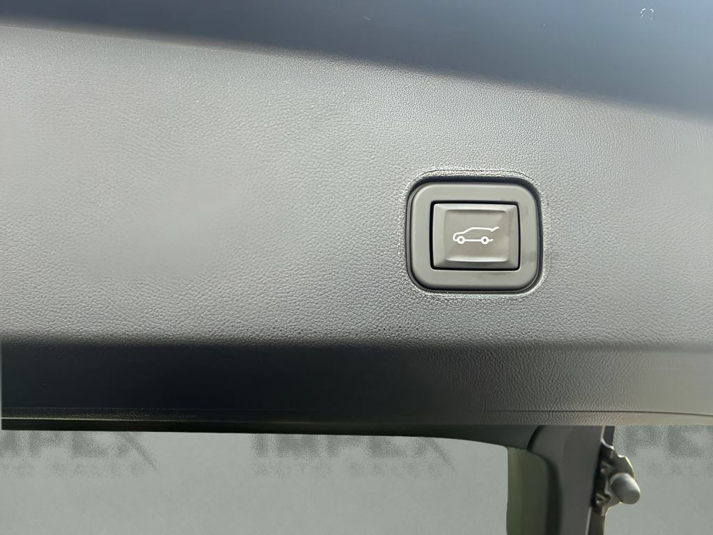 Used 2025 Cadillac Lyriq Luxury RWD image 42