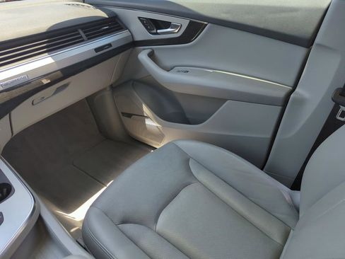 Used 2018 Audi Q7 2.0T Premium Plus AWD/4WD image 25