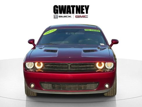 Used 2020 Dodge Challenger SXT w/ Blacktop Package RWD image 8