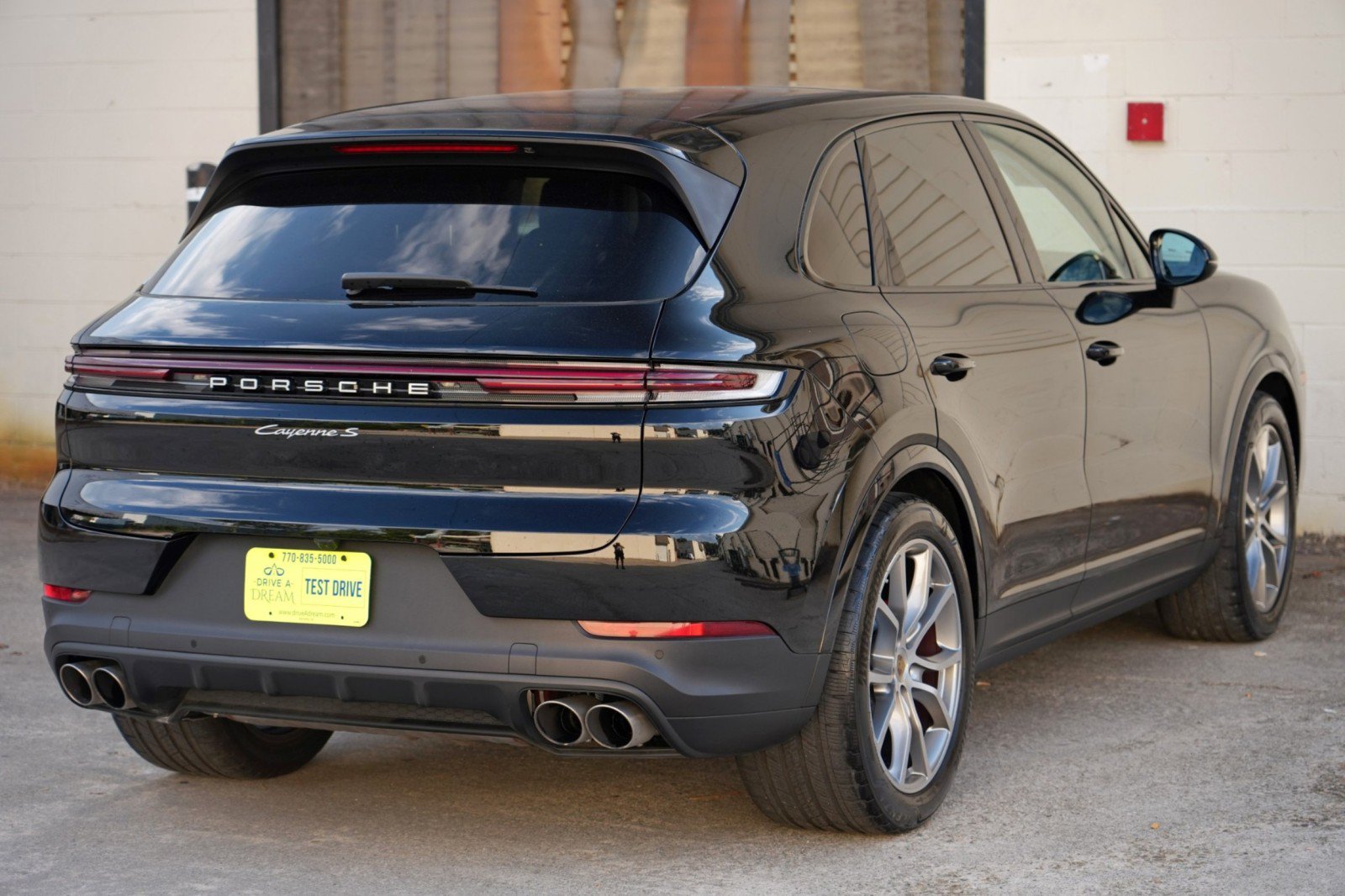 Used 2024 Porsche Cayenne S w/ Premium Package AWD/4WD image 55