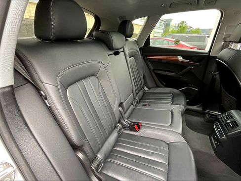 Used 2022 Audi Q5 2.0T Premium Plus w/ Premium Plus Package image 16