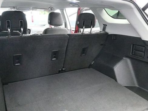 Used 2020 GMC Terrain SLE w/ Driver Convenience Package AWD/4WD image 16