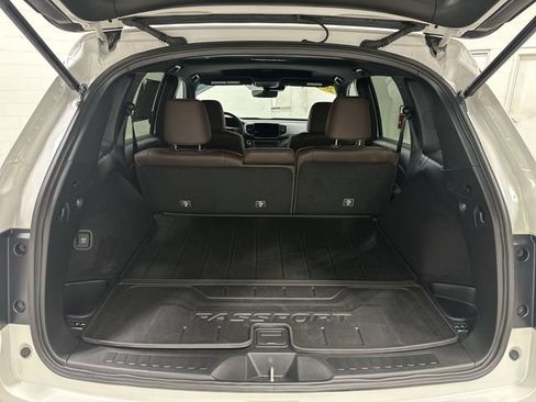 Used 2024 Honda Passport EX-L image 15