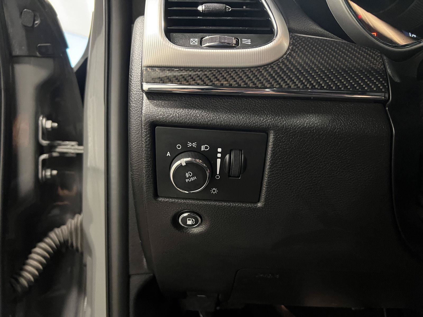 Used 2019 Jeep Grand Cherokee SRT AWD/4WD image 20