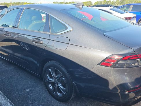 Used 2024 Honda Accord EX image 7