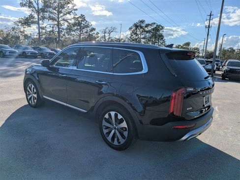 Used 2020 Kia Telluride S w/ S 8 Passenger Seating Package image 5