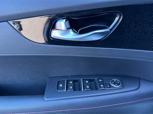 Used 2022 Kia Forte GT w/ GT2 Package image 11