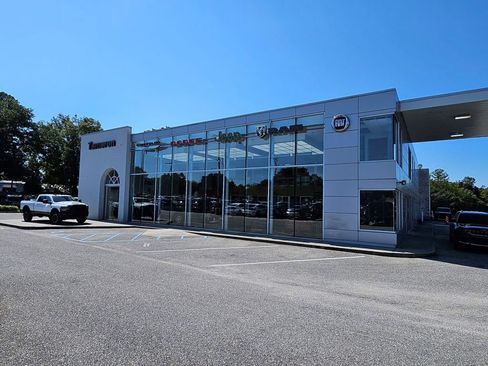 Used 2019 Nissan Rogue SL w/ Premium Package image 32