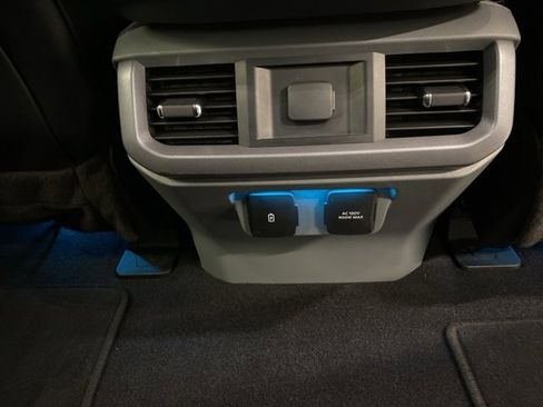 Used 2023 Ford F150 Lariat w/ Trailer Tow Package image 36