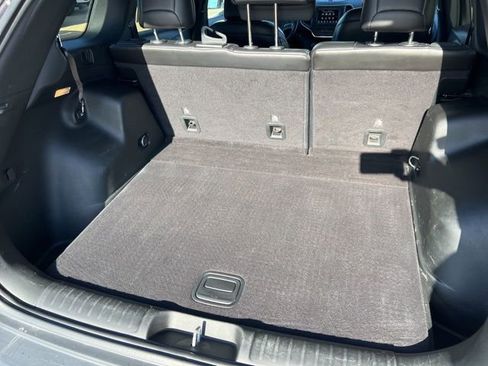 Used 2019 Jeep Cherokee Latitude Plus w/ Cold Weather Group image 22