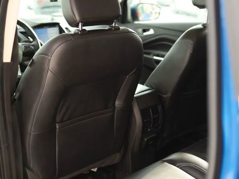 Used 2019 Ford Escape Titanium image 44