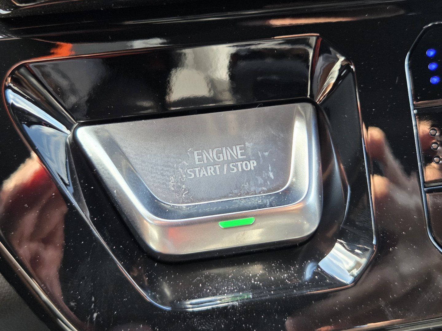 New 2026 GMC Sierra 1500 AT4 w/ AT4 Premium Package AWD/4WD image 35