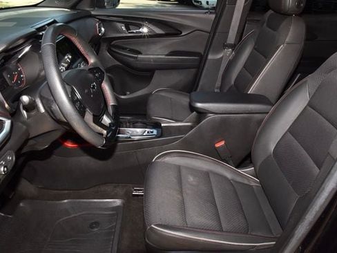 Used 2022 Chevrolet TrailBlazer RS FWD image 14