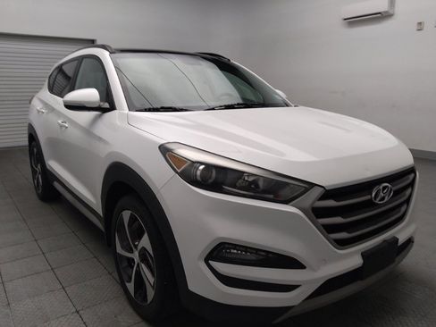 Used 2018 Hyundai Tucson Value FWD image 13