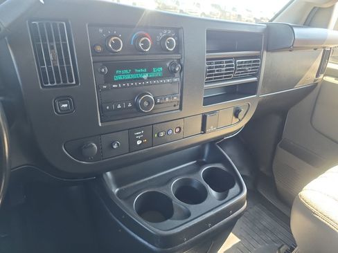 Used 2023 GMC Savana 3500 LS RWD image 24