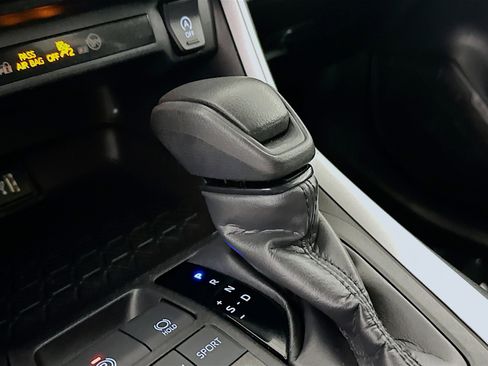 Used 2024 Toyota RAV4 XLE image 21