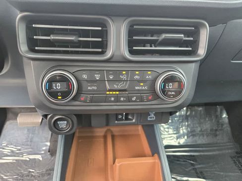 Used 2022 Ford Maverick Lariat w/ Lariat Luxury Package FWD image 14