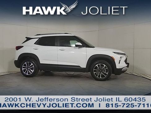 Used 2025 Chevrolet TrailBlazer LT AWD/4WD image 8