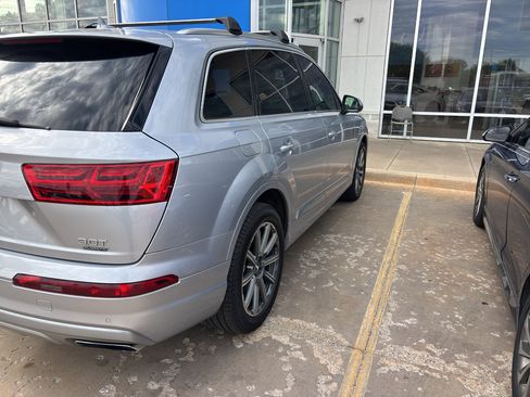Used 2018 Audi Q7 3.0T Prestige w/ Prestige Package AWD/4WD image 4
