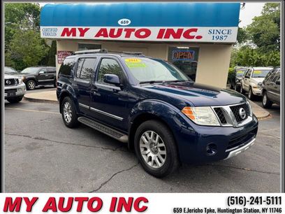 Used 2011 Nissan Pathfinder LE