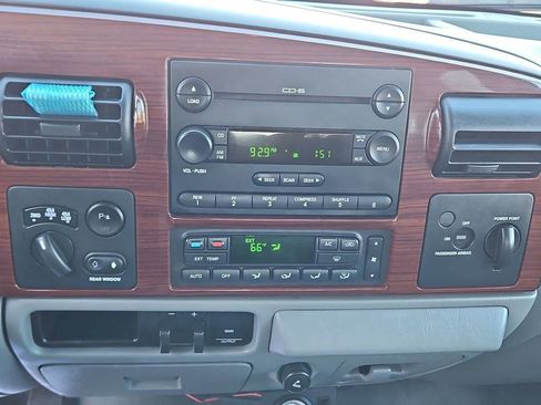 Used 2006 Ford F250 4x4 SuperCab Super Duty image 14