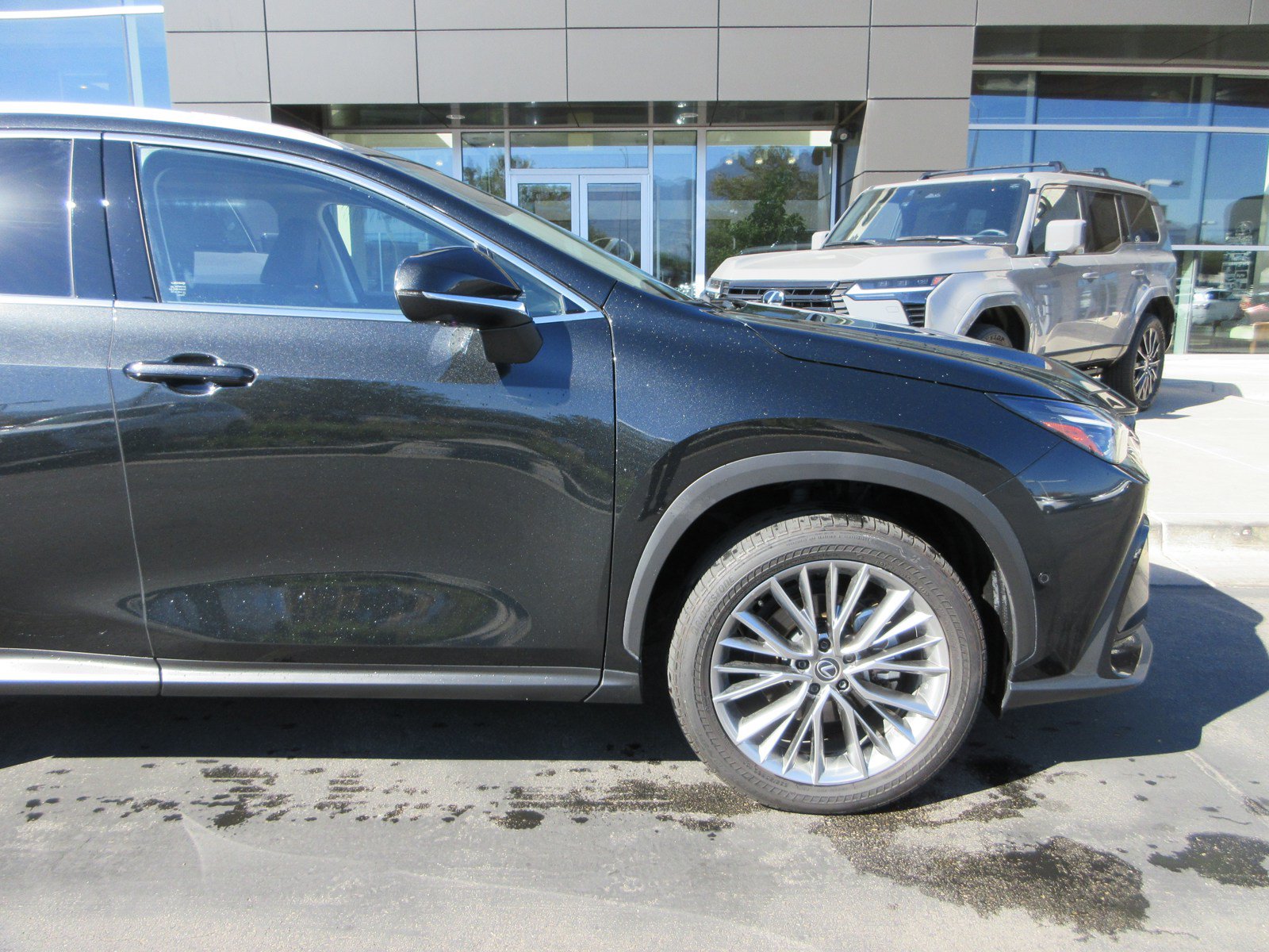 Used 2024 Lexus NX 350h AWD w/ Vision Package image 12