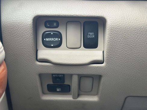 Used 2005 Lexus RX 330 AWD image 28