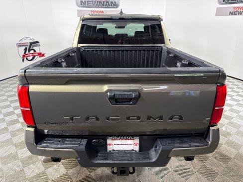 Used 2026 Toyota Tacoma TRD Sport RWD image 5