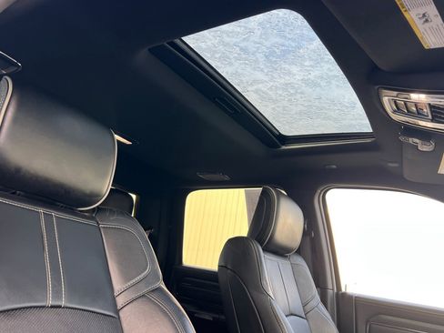 Used 2024 RAM 2500 Limited image 17