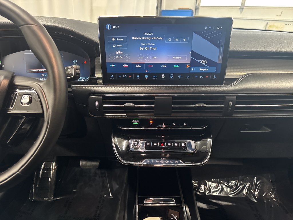 Used 2023 Lincoln Corsair AWD w/ Equipment Group 101A image 18