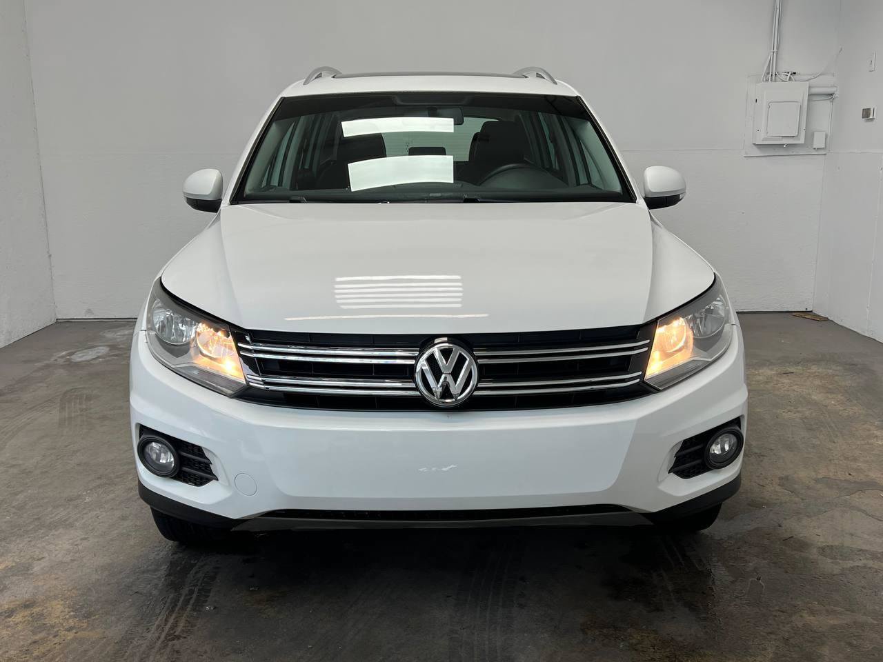 Used 2015 Volkswagen Tiguan SE AWD/4WD image 2