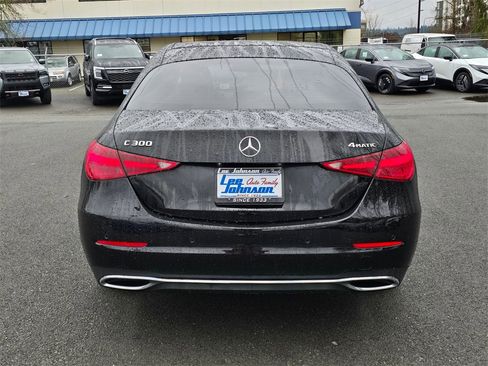 Used 2025 Mercedes-Benz C 300 4MATIC Sedan image 4