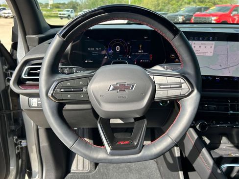 Used 2026 Chevrolet Traverse RS image 15