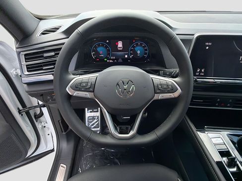 New 2026 Volkswagen Atlas Cross Sport SEL Premium R-Line image 40