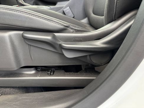 Used 2025 Buick Encore GX Preferred FWD image 22