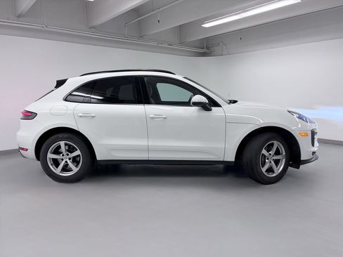 Used 2021 Porsche Macan AWD/4WD image 6