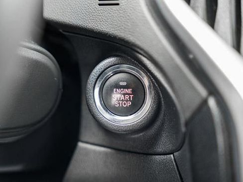 Used 2022 Subaru Ascent Limited image 28