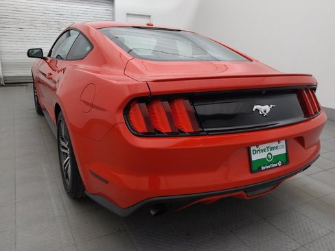 Used 2017 Ford Mustang Premium RWD image 5