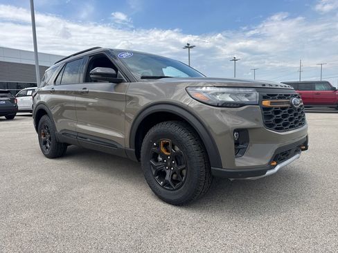 New 2026 Ford Explorer Tremor AWD/4WD image 9