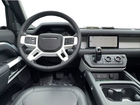 Used 2024 Land Rover Defender 110 S AWD/4WD image 38
