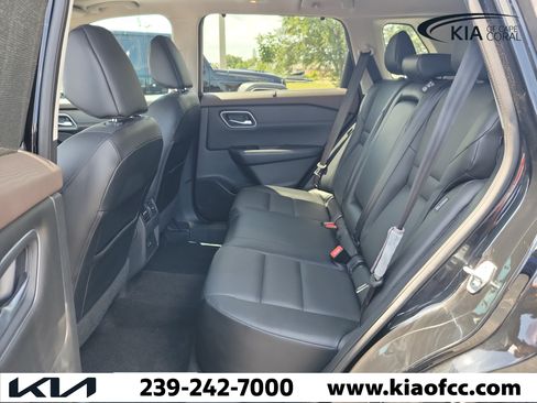 Used 2021 Nissan Rogue SV w/ Premium Package FWD image 13