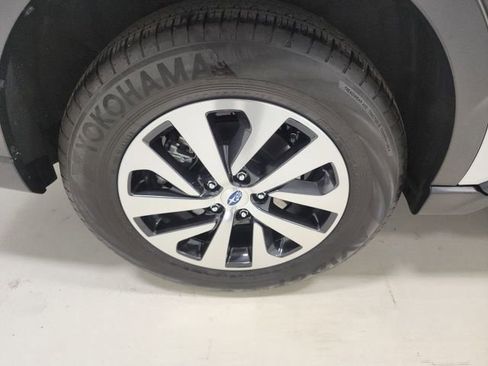 Used 2024 Subaru Outback Premium w/ Popular Package #1A AWD/4WD image 36