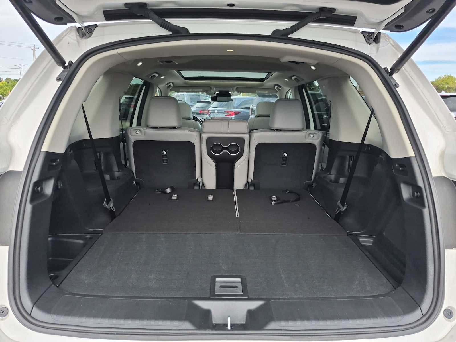 Certified 2025 Honda Pilot Touring image 32