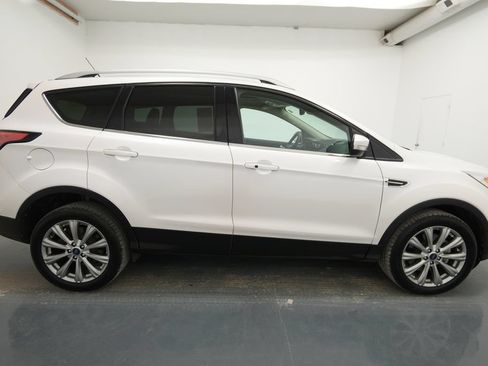 Used 2018 Ford Escape Titanium w/ Ford Safe & Smart Package AWD/4WD image 9