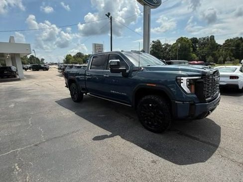 Used 2025 GMC Sierra 2500 Denali Ultimate AWD/4WD image 10