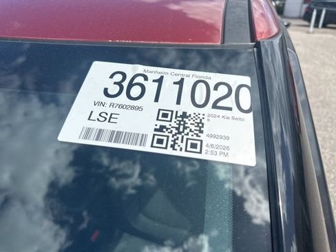 Used 2024 Kia Seltos S image 11