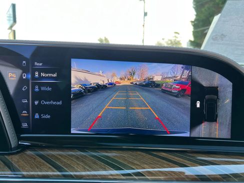 Used 2023 Cadillac Escalade ESV Premium Luxury Platinum image 22