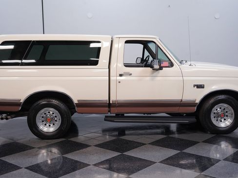 Used 1993 Ford F150 XLT image 12
