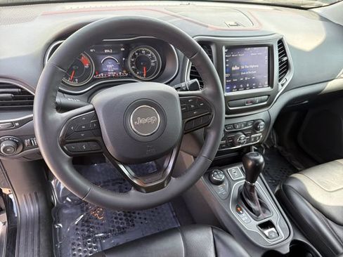 Used 2022 Jeep Cherokee Trailhawk w/ Sound & Nav Group AWD/4WD image 14
