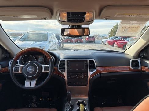 Used 2013 Jeep Grand Cherokee Overland image 20